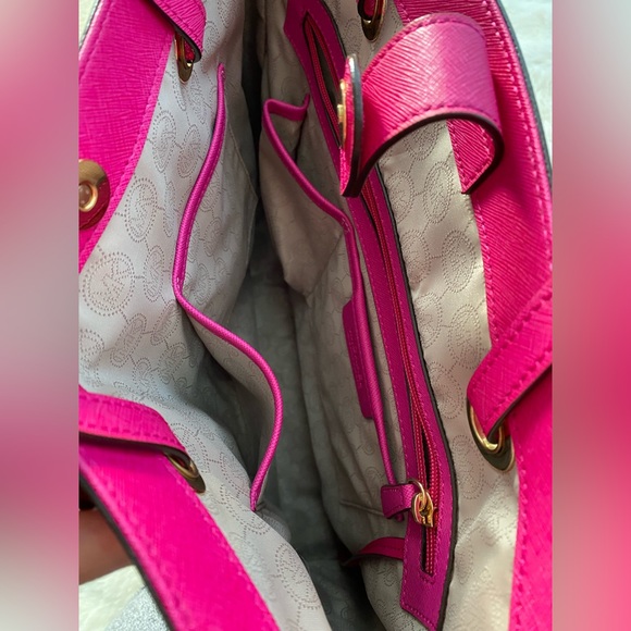 Michael Kors Hot Pink Tote Bag - Picture 3 of 11